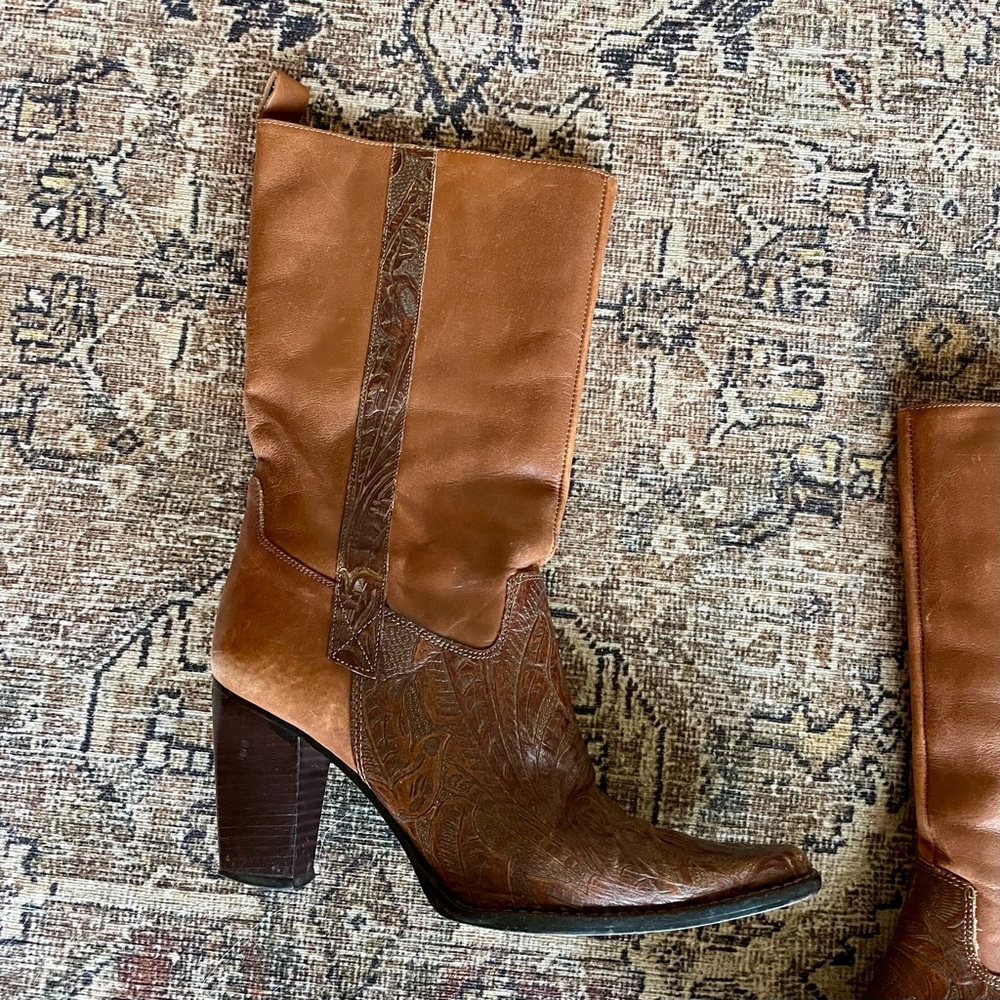 Vintage Tooled Leather Western Cowboy Stacked Heel Boots in Cognac Brown - 6 - Picture 3 of 7